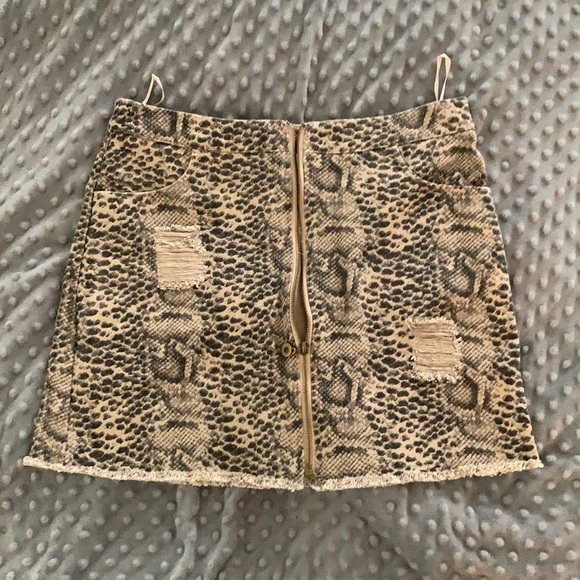 Snakeskin skirt - never worn - Picture 1 of 1